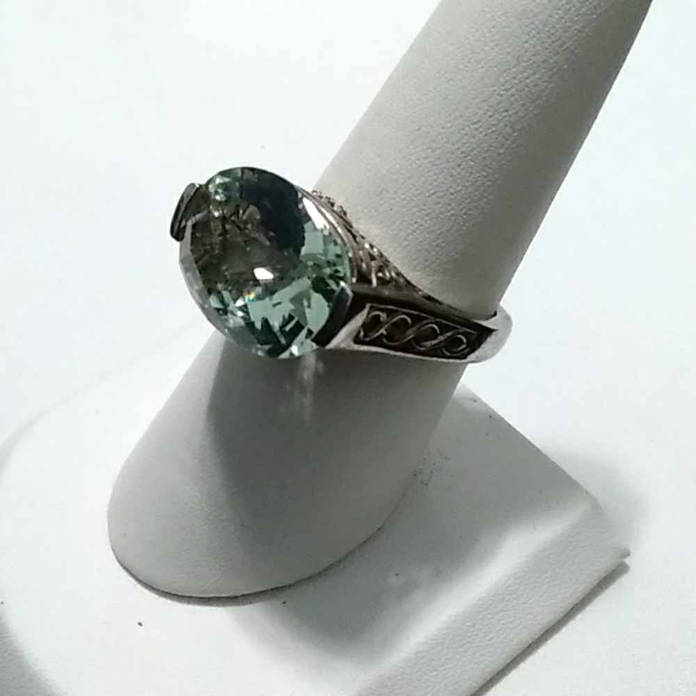 Prasiolite and Diamond Ring - Picture 3 of 8